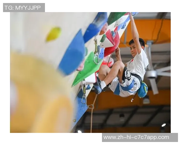 赛后复盘：西安攀岩队与武汉攀岩队的团队协作与战术分析